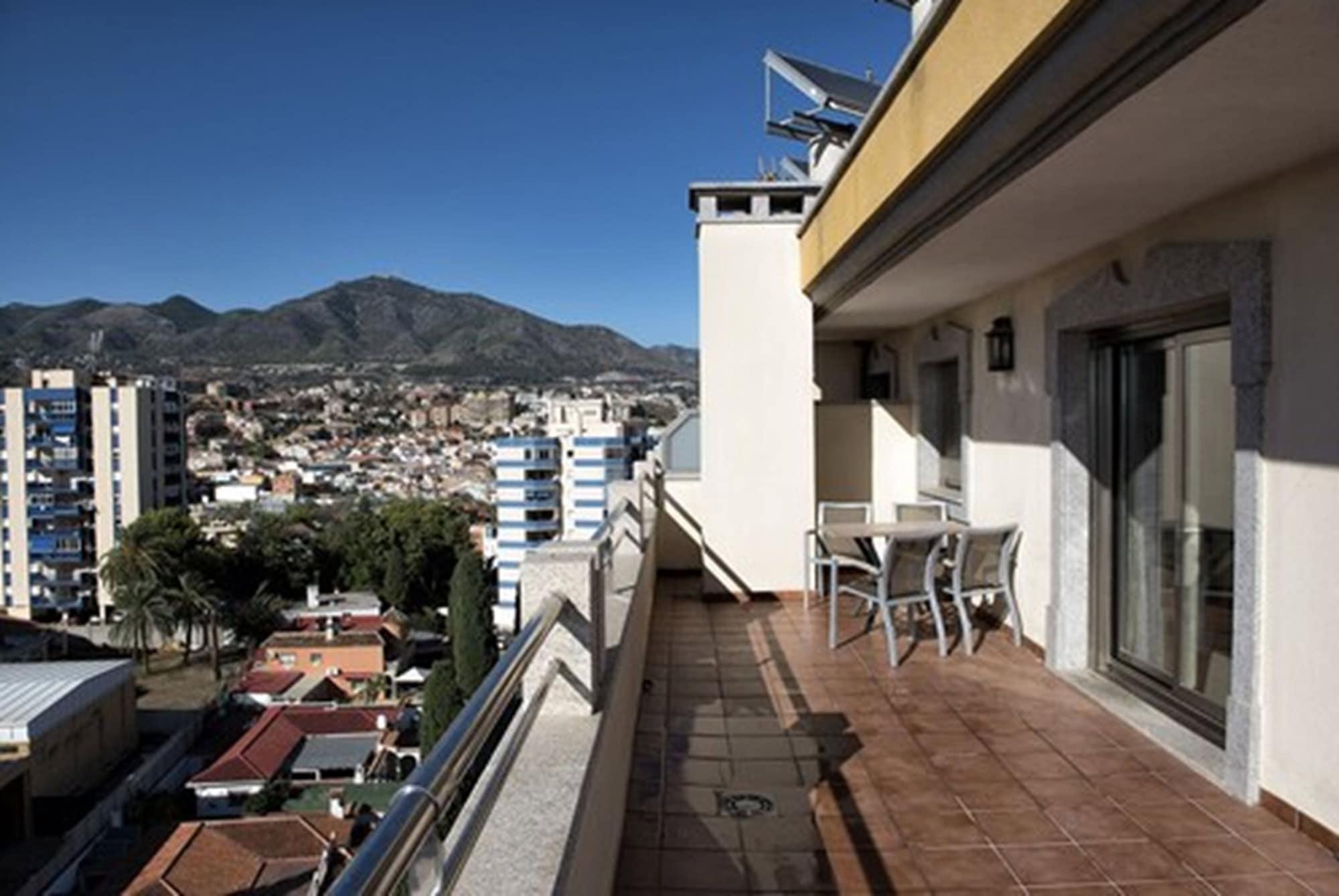 פואנגירולה Apartamentos Mediterraneo Real מראה חיצוני תמונה