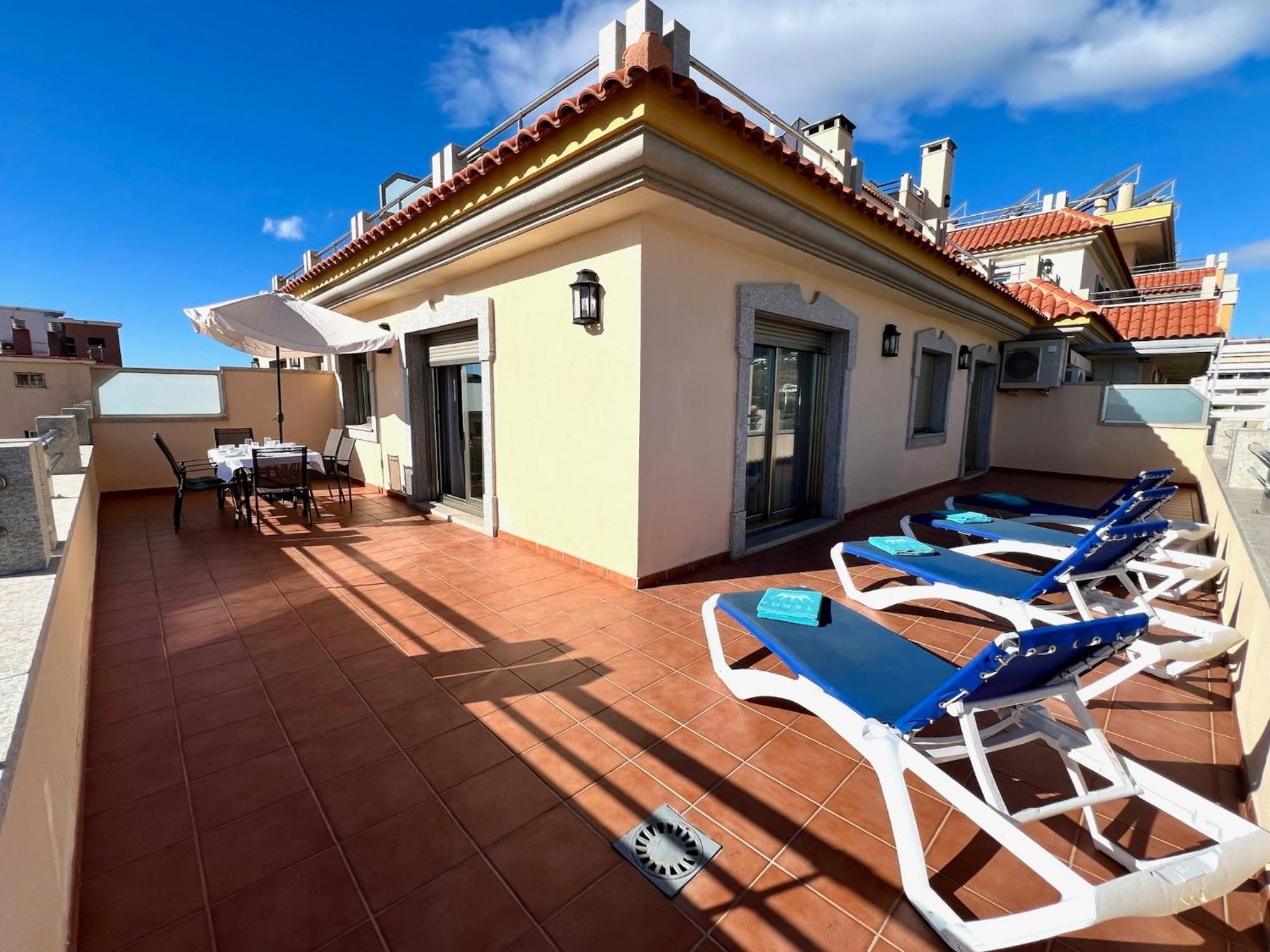 פואנגירולה Apartamentos Mediterraneo Real מראה חיצוני תמונה
