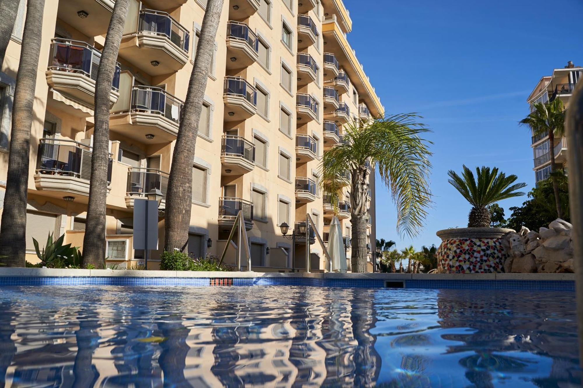 פואנגירולה Apartamentos Mediterraneo Real מראה חיצוני תמונה