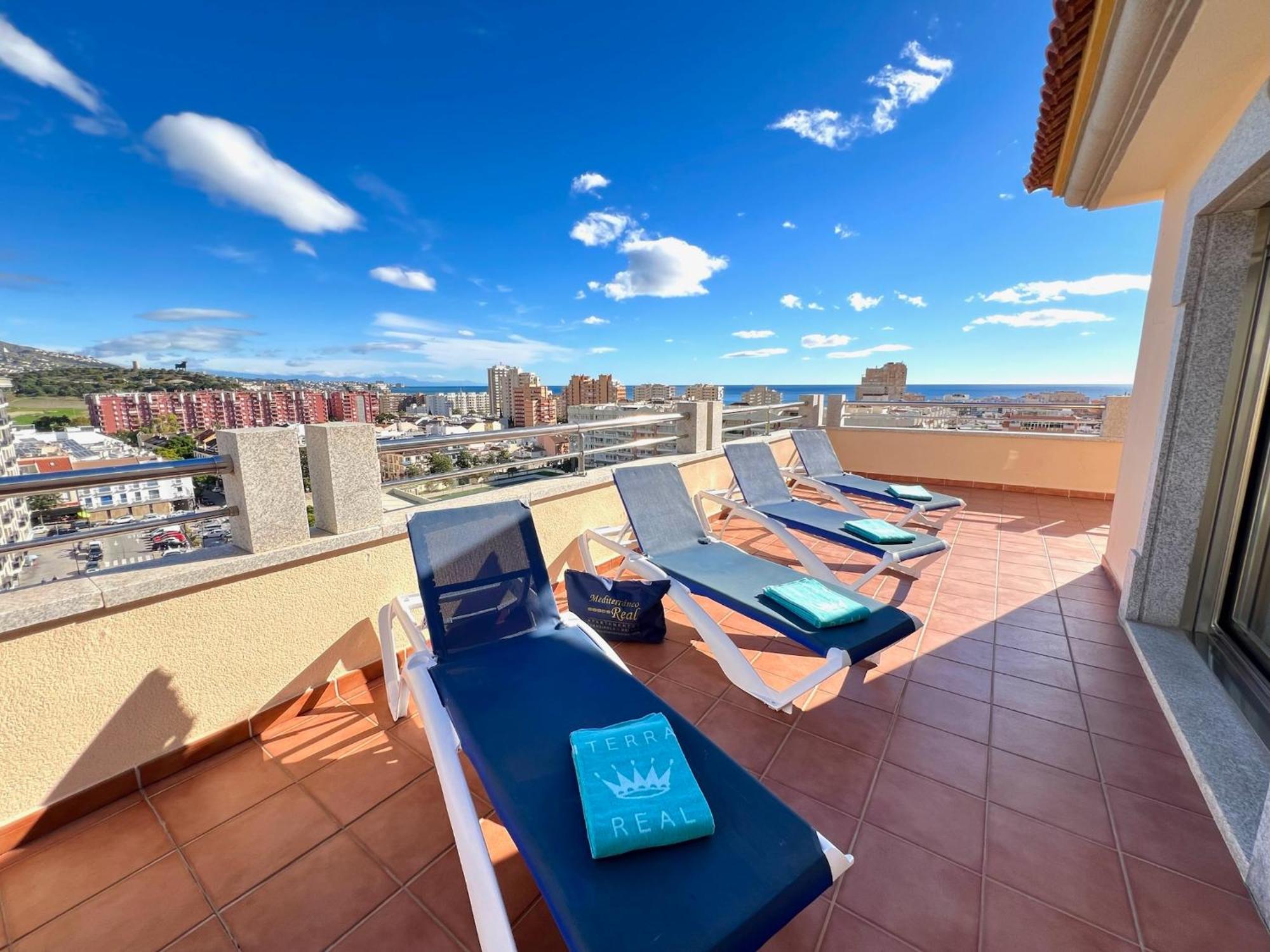 פואנגירולה Apartamentos Mediterraneo Real מראה חיצוני תמונה
