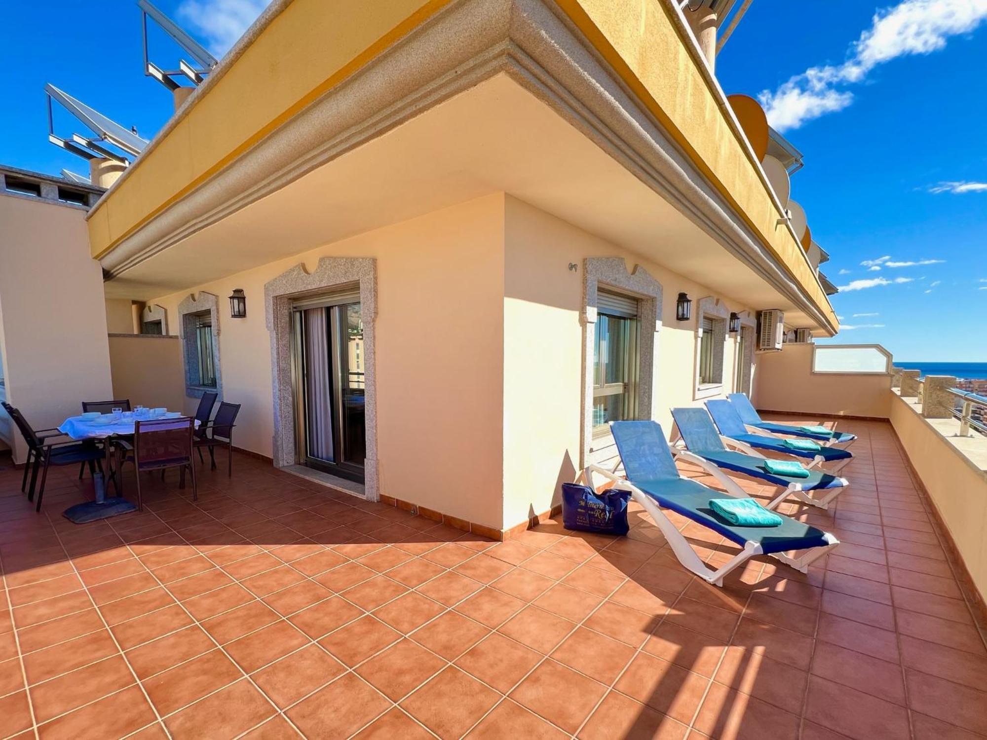 פואנגירולה Apartamentos Mediterraneo Real מראה חיצוני תמונה