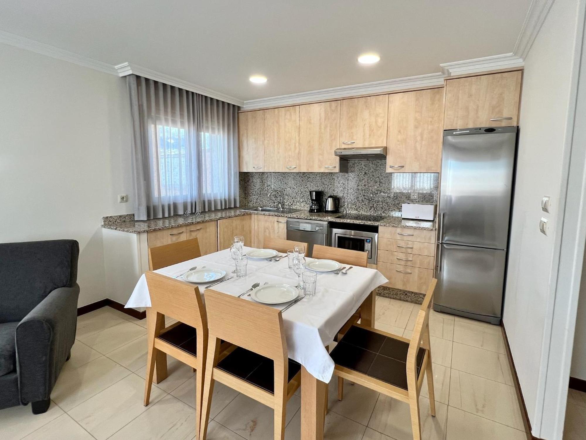 פואנגירולה Apartamentos Mediterraneo Real מראה חיצוני תמונה