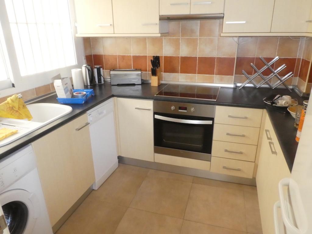 פואנגירולה Apartamentos Mediterraneo Real מראה חיצוני תמונה